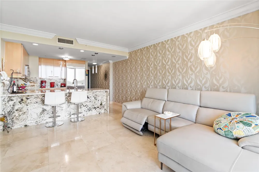 3350 SW 27 AV #1706 Coconut Grove, FL 33133