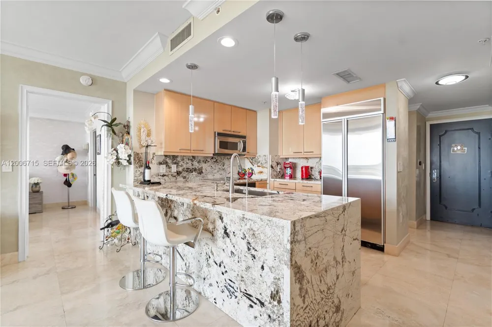 3350 SW 27 AV #1706 Coconut Grove, FL 33133