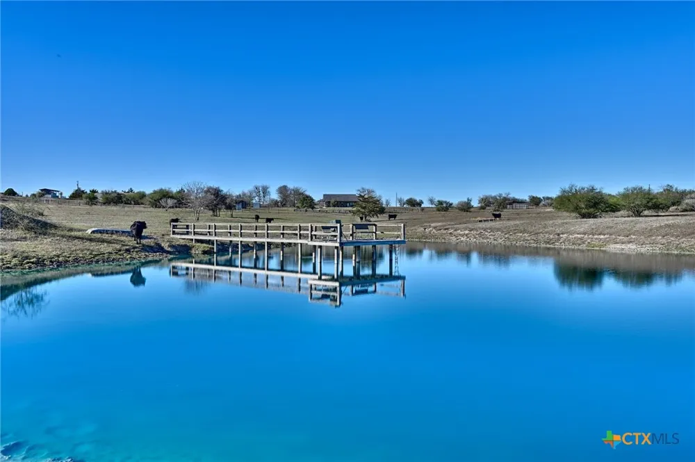 1733 County Road 376 Shiner, TX 77984