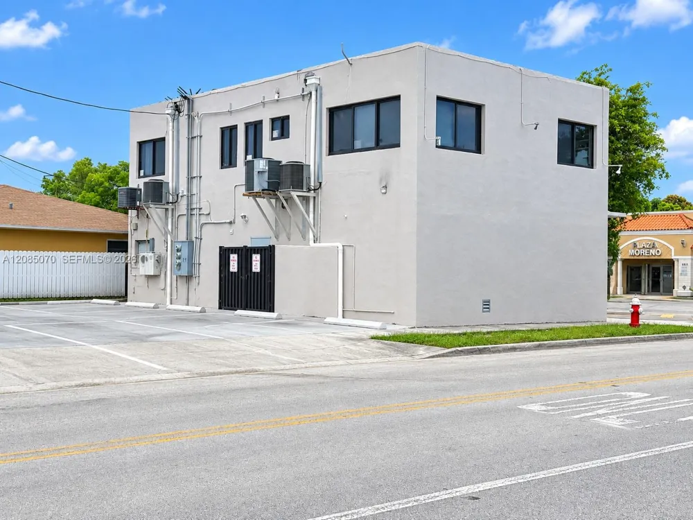 1602 Palm Ave Hialeah, FL 33010