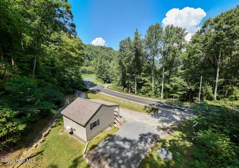 3807 Fontana Road
