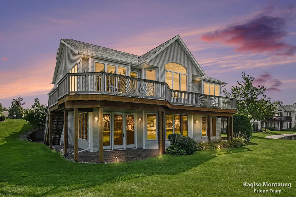 34 Regal Court Zeeland, MI 49464