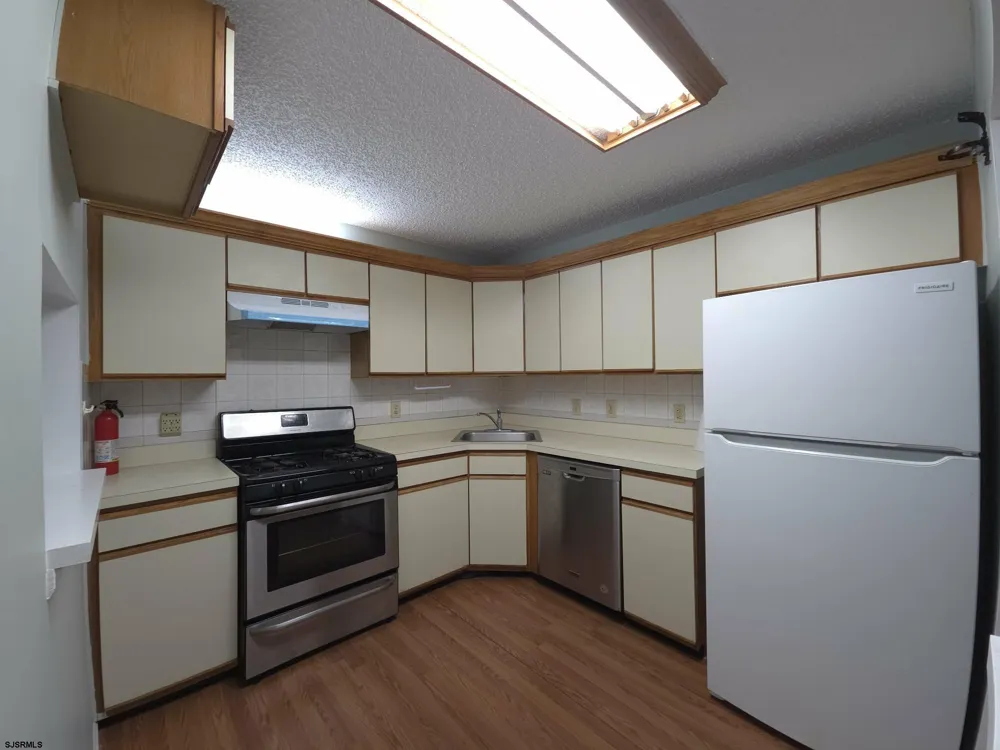 59 Navajo Ct Galloway Township, NJ 08205