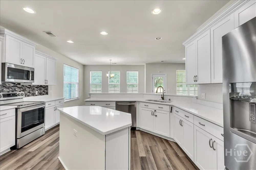97 Gracyn Lane NE Ludowici, GA 31316