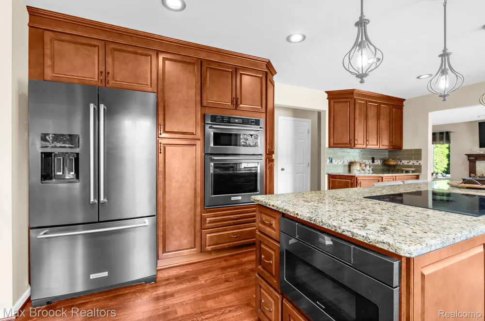 1950 Blue Stone Lane Commerce Charter Township, MI 48390