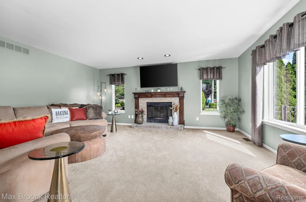 1950 Blue Stone Lane Commerce Charter Township, MI 48390