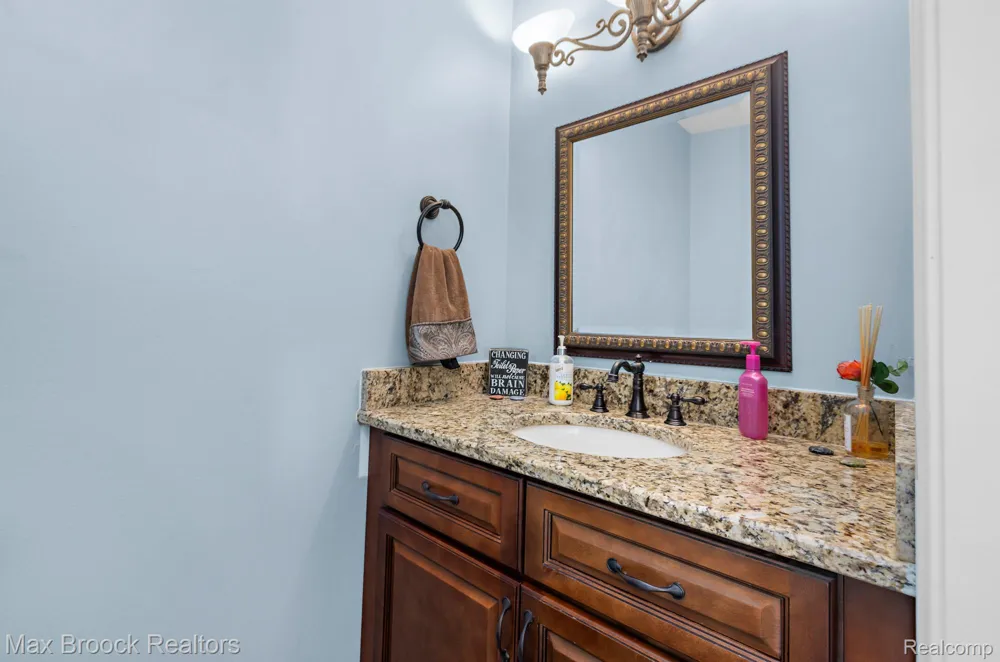 1950 Blue Stone Lane Commerce Charter Township, MI 48390