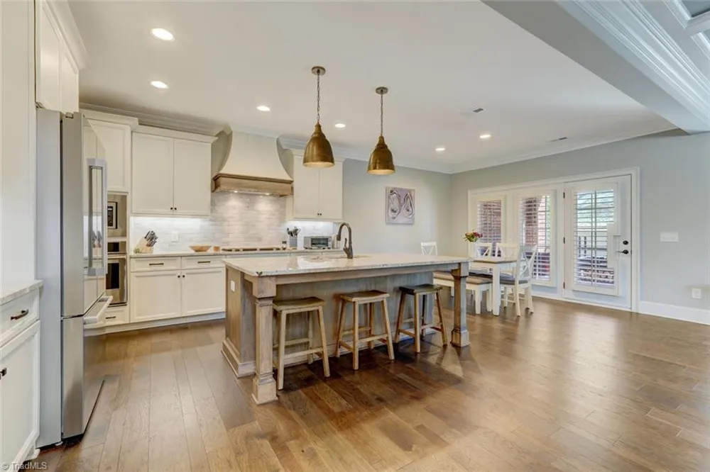 1808 A New Garden Road Greensboro, NC 27410