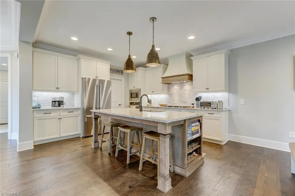 1808 A New Garden Road Greensboro, NC 27410