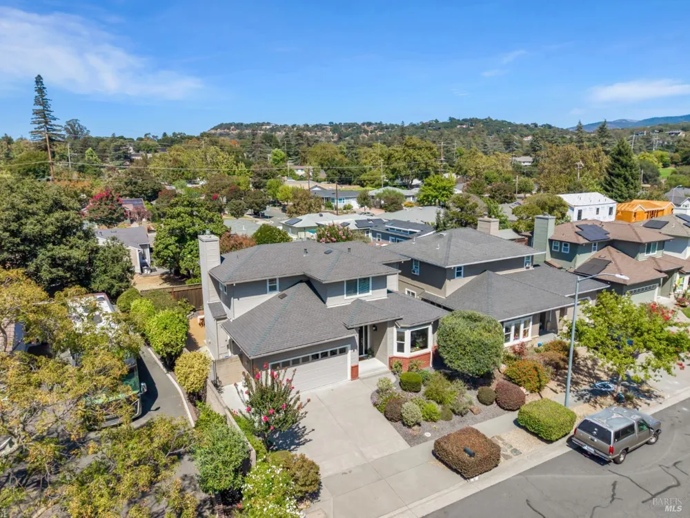 8 Capitola Court Napa, CA 94559