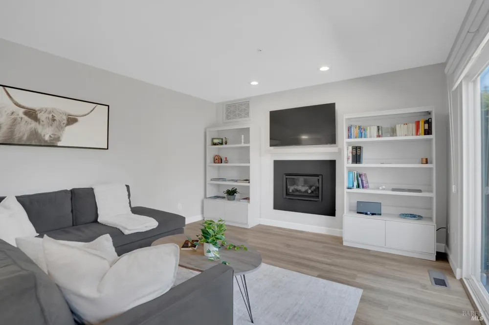 8 Capitola Court Napa, CA 94559