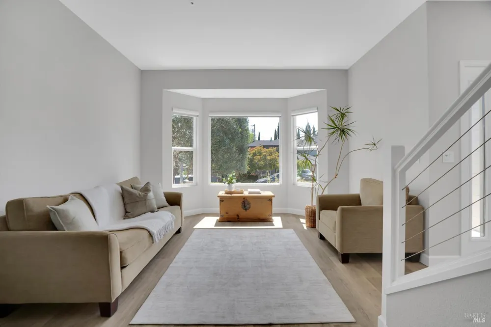8 Capitola Court Napa, CA 94559
