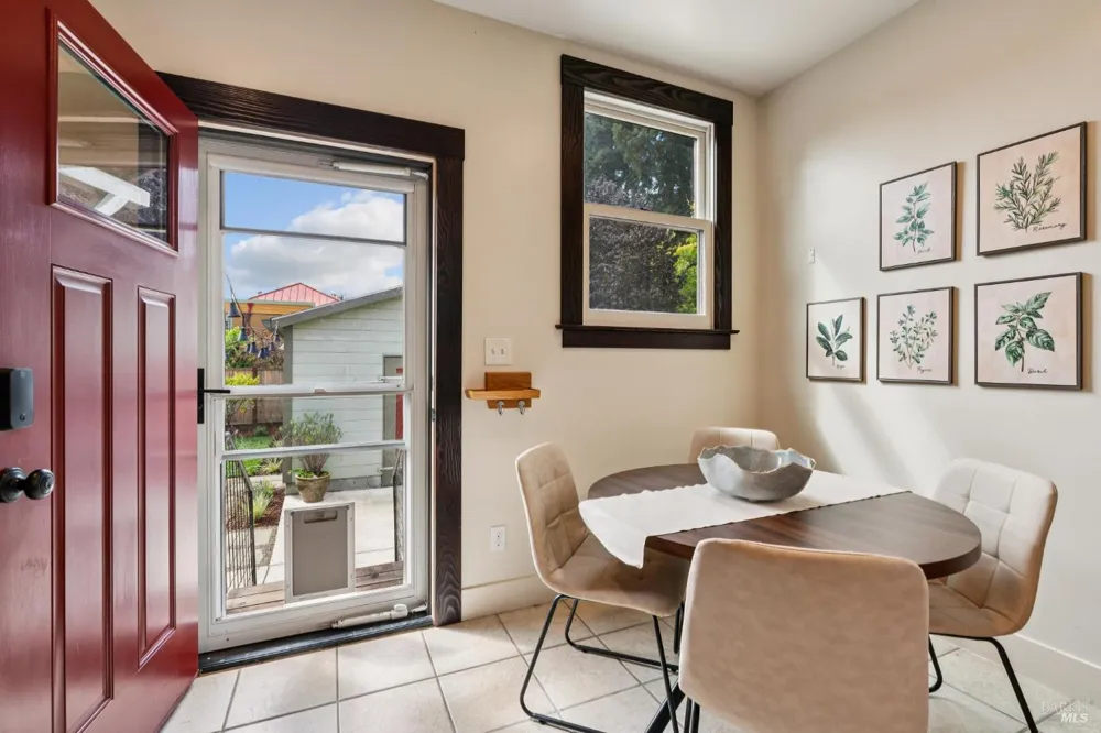 883 57th Street Oakland, CA 94608