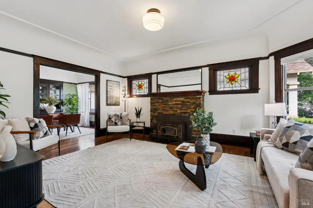 883 57th Street Oakland, CA 94608