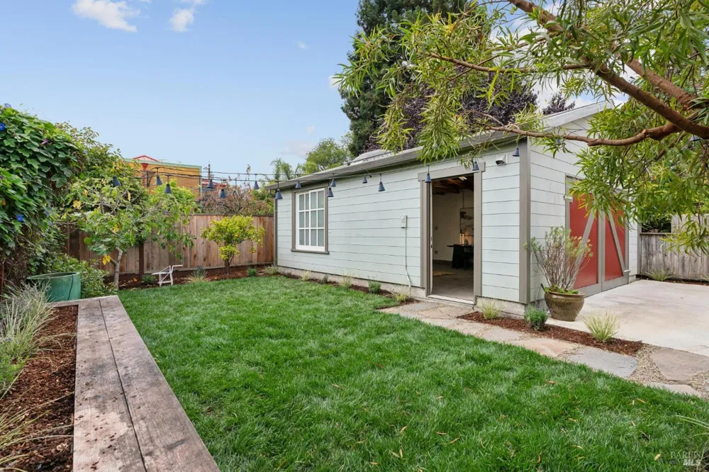 883 57th Street Oakland, CA 94608