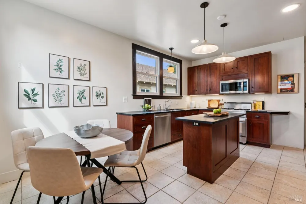 883 57th Street Oakland, CA 94608