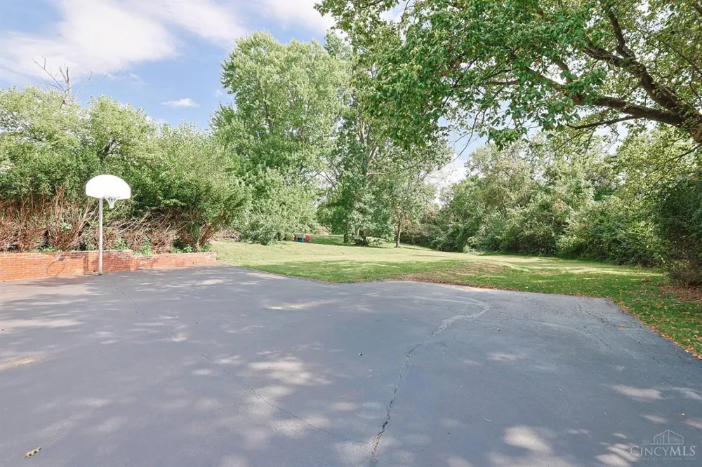 2079 Arrowood Place Springfield, OH 45231