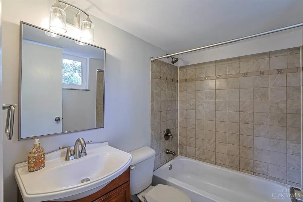 2079 Arrowood Place Springfield, OH 45231