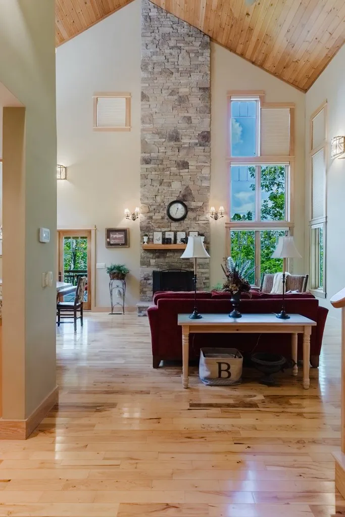 Bartlett Glen Cove Drive Bryson City, NC 28713