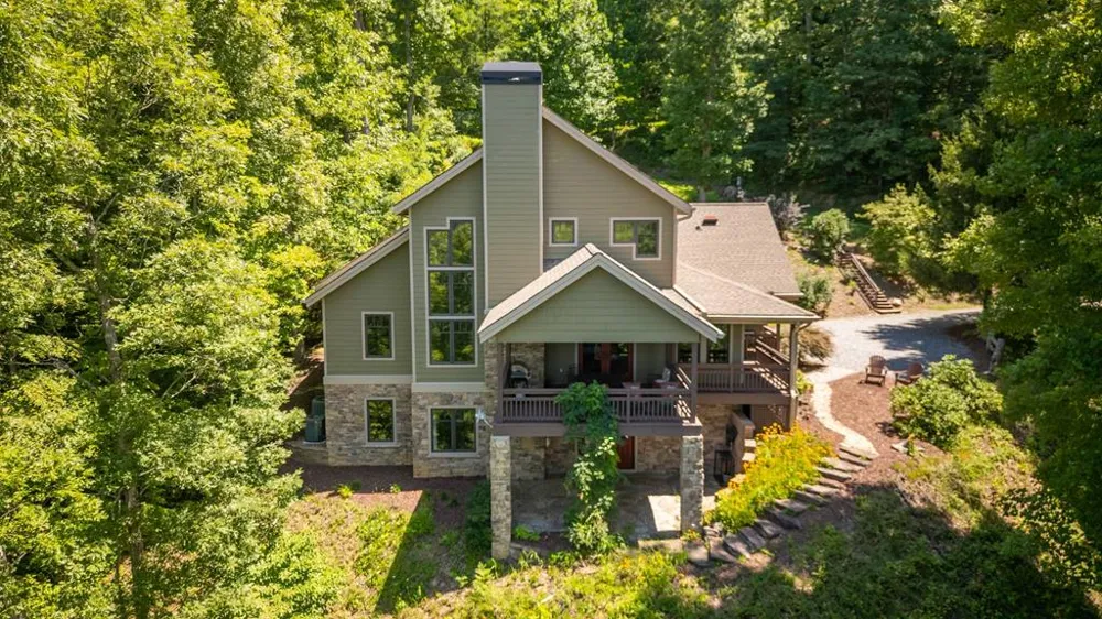 Bartlett Glen Cove Drive Bryson City, NC 28713