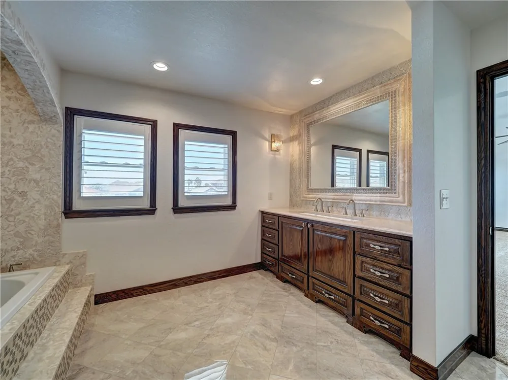 14117 Jackfish Avenue Corpus Christi, TX 78418