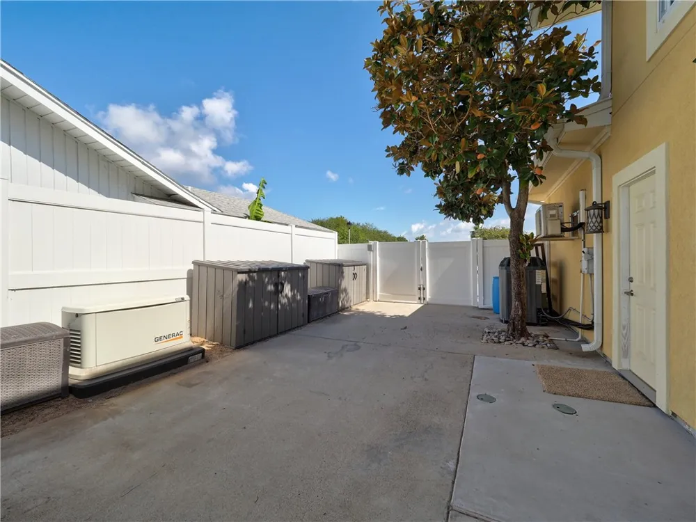 14117 Jackfish Avenue Corpus Christi, TX 78418
