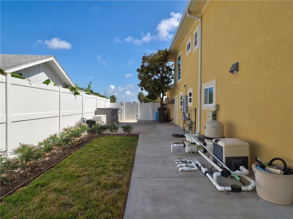 14117 Jackfish Avenue Corpus Christi, TX 78418