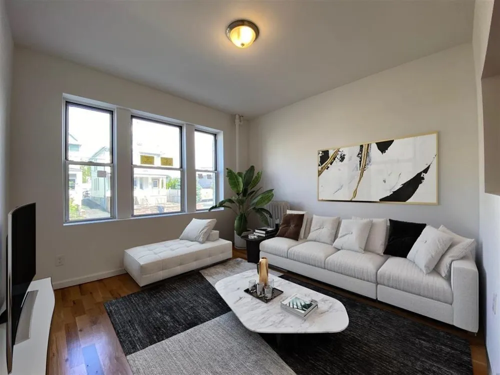84 WEST 25TH ST Bayonne, NJ 07002