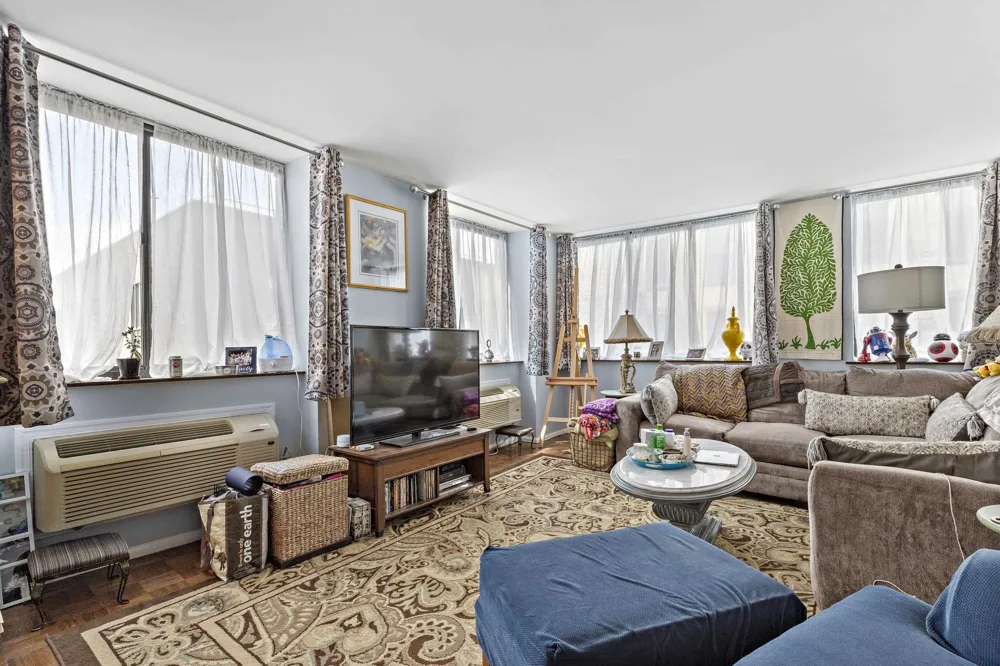 300 NEWARK ST Hoboken, NJ 07030