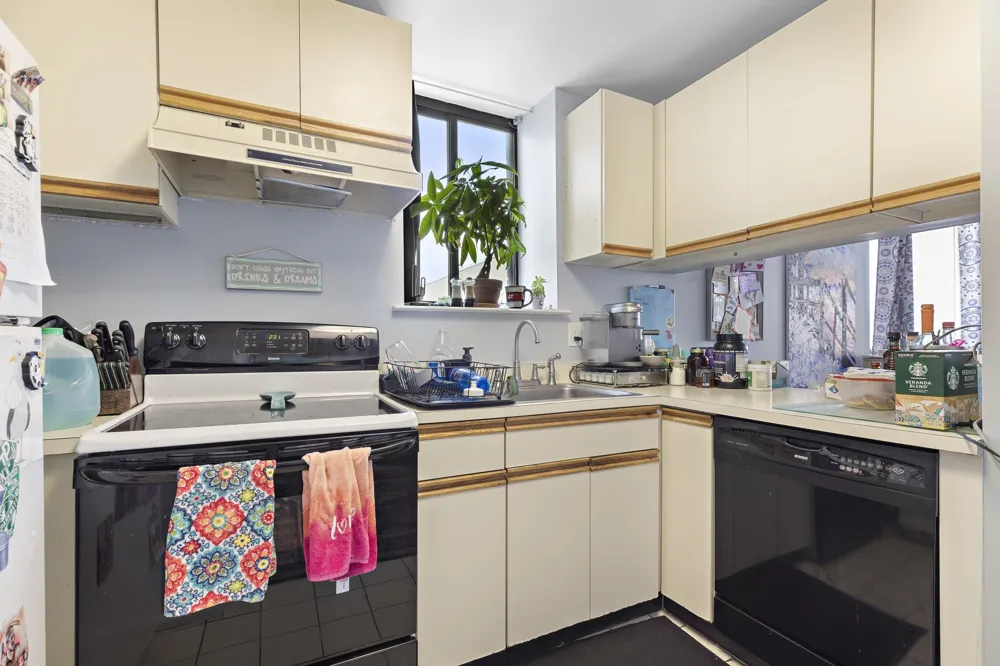 300 NEWARK ST Hoboken, NJ 07030