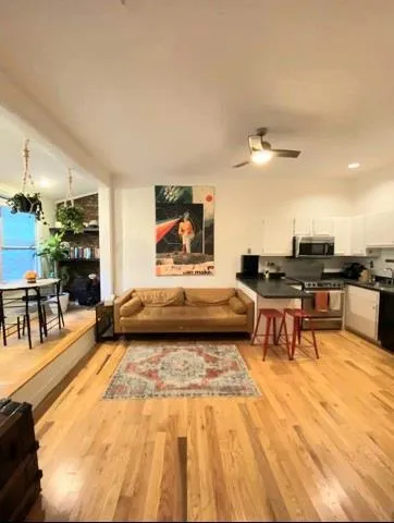 354 1ST ST Hoboken, NJ 07030