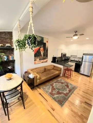 354 1ST ST Hoboken, NJ 07030