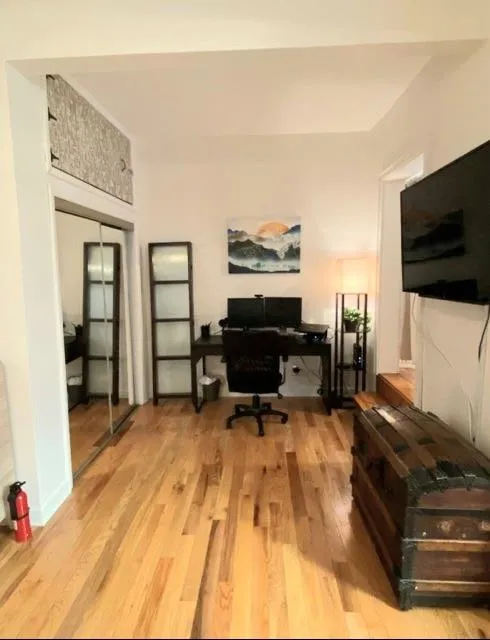354 1ST ST Hoboken, NJ 07030