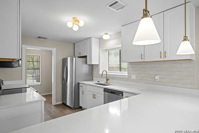 5635 Timber Star San Antonio, TX 78250