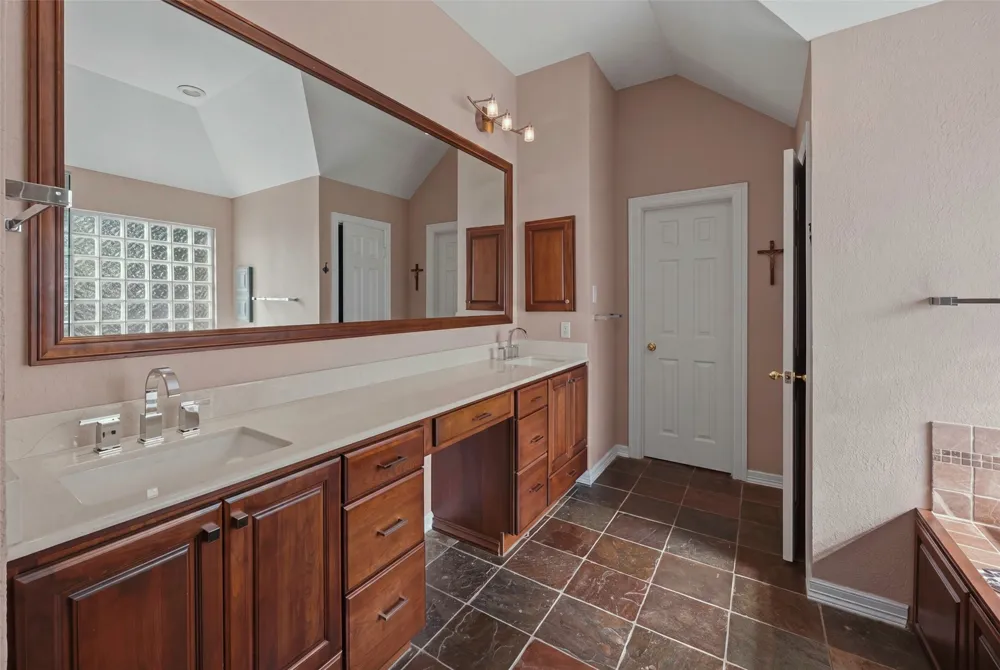 4811 Lafayette Avenue Fort Worth, TX 76107