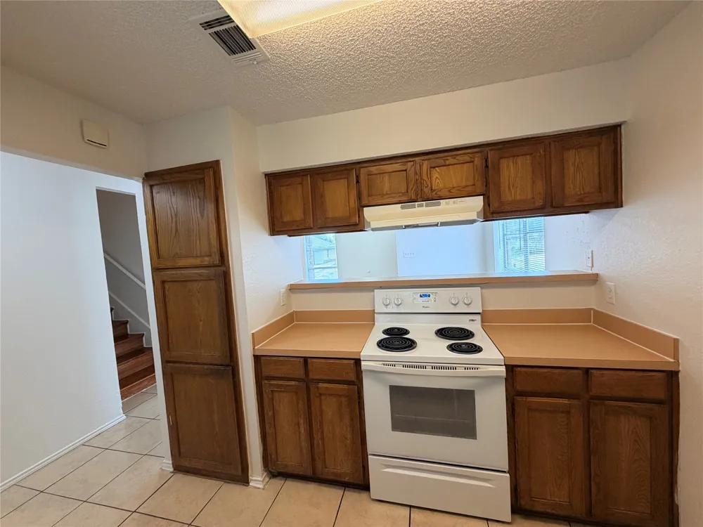 2410 Summer Place Drive Arlington, TX 76014