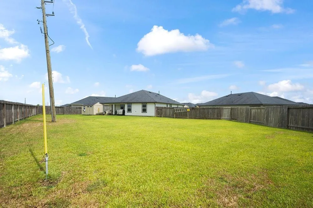 8938 Colicroot Drive Rosharon, TX 77583