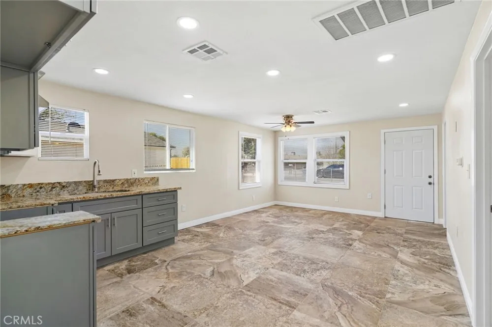 1509 Murdock Bakersfield, CA 93307