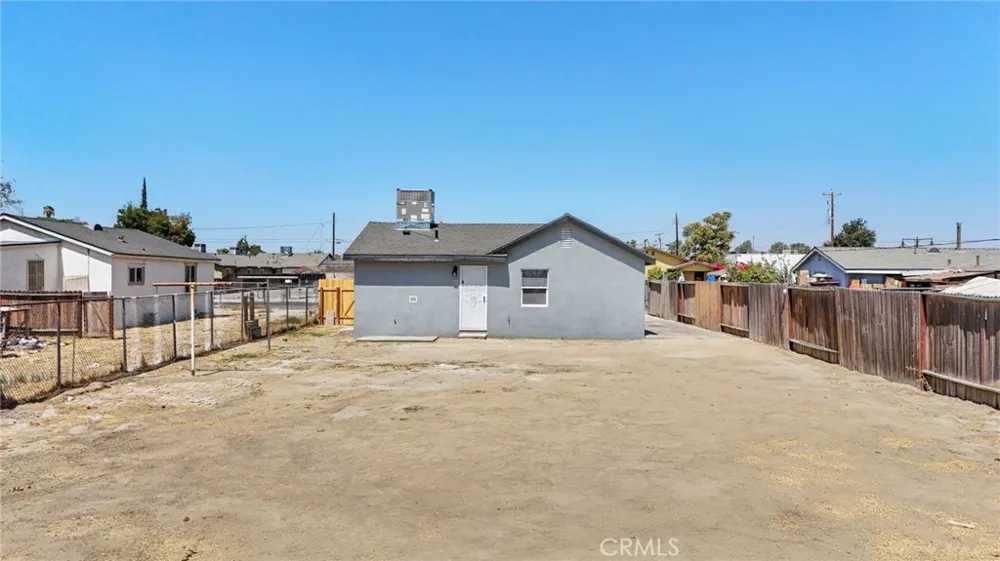 1509 Murdock Bakersfield, CA 93307