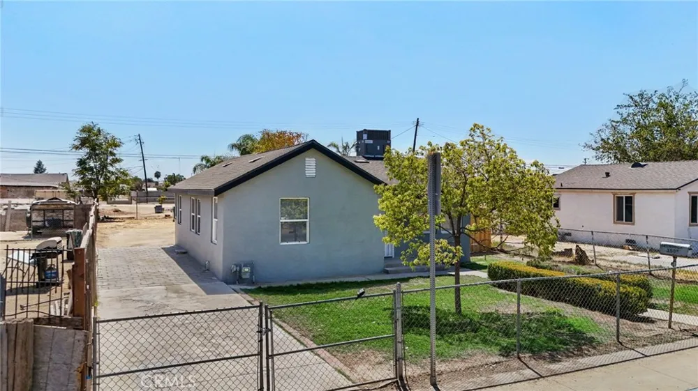 1509 Murdock Bakersfield, CA 93307
