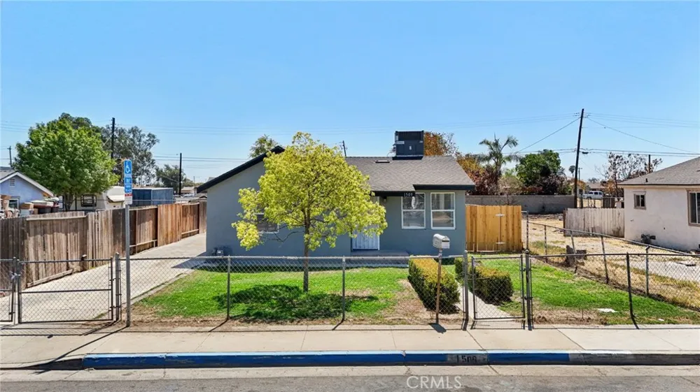 1509 Murdock Bakersfield, CA 93307