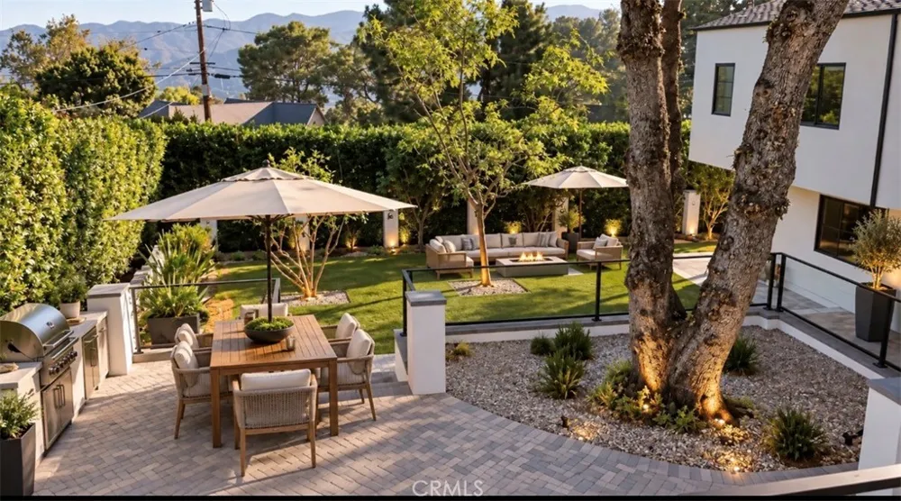 3011 Frances Avenue La Crescenta, CA 91214