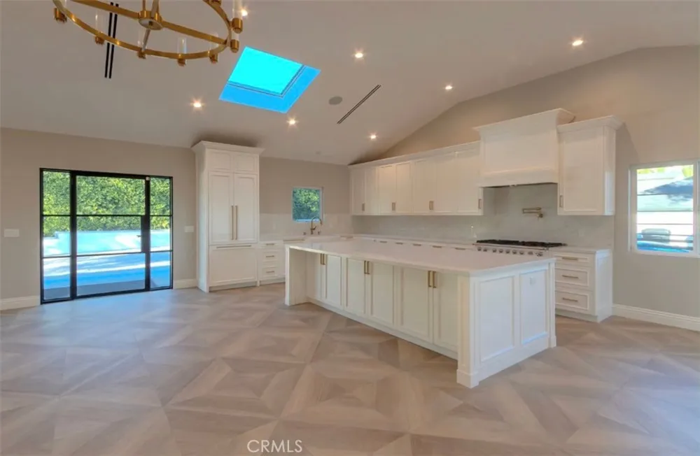 3011 Frances Avenue La Crescenta, CA 91214