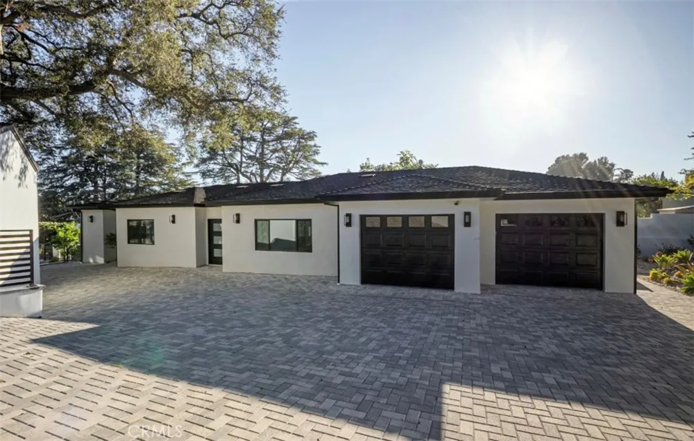 3011 Frances Avenue La Crescenta, CA 91214