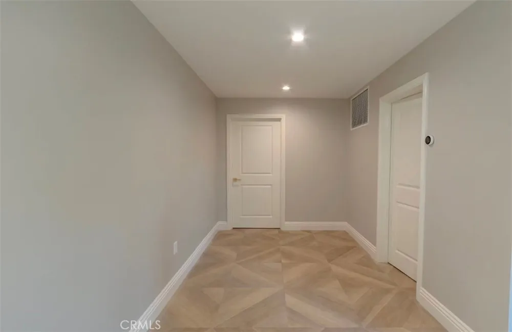3011 Frances Avenue La Crescenta, CA 91214