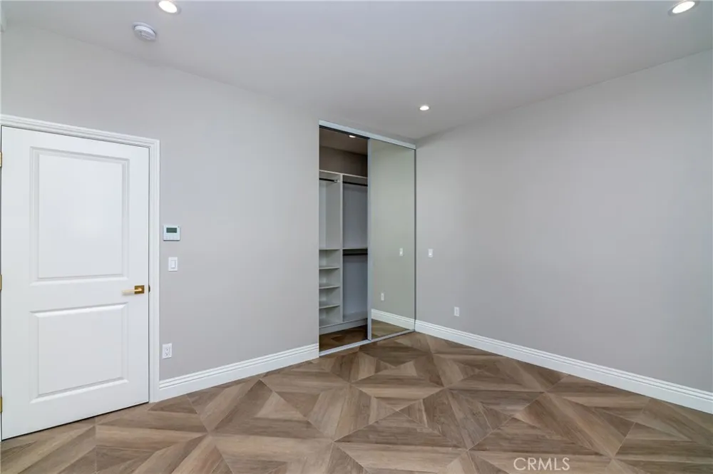 3011 Frances Avenue La Crescenta, CA 91214