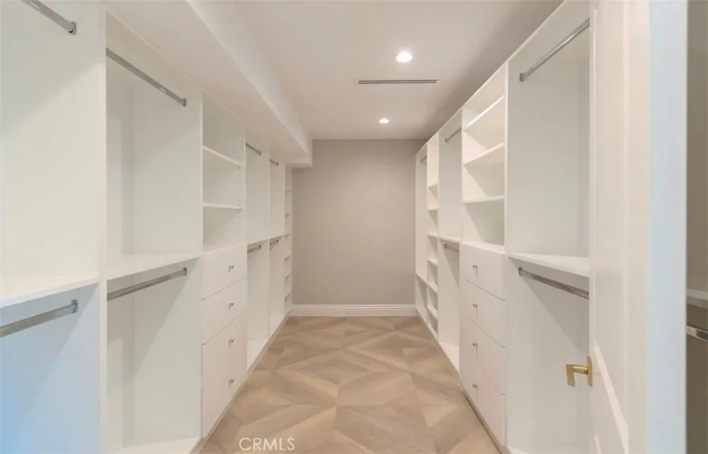 3011 Frances Avenue La Crescenta, CA 91214