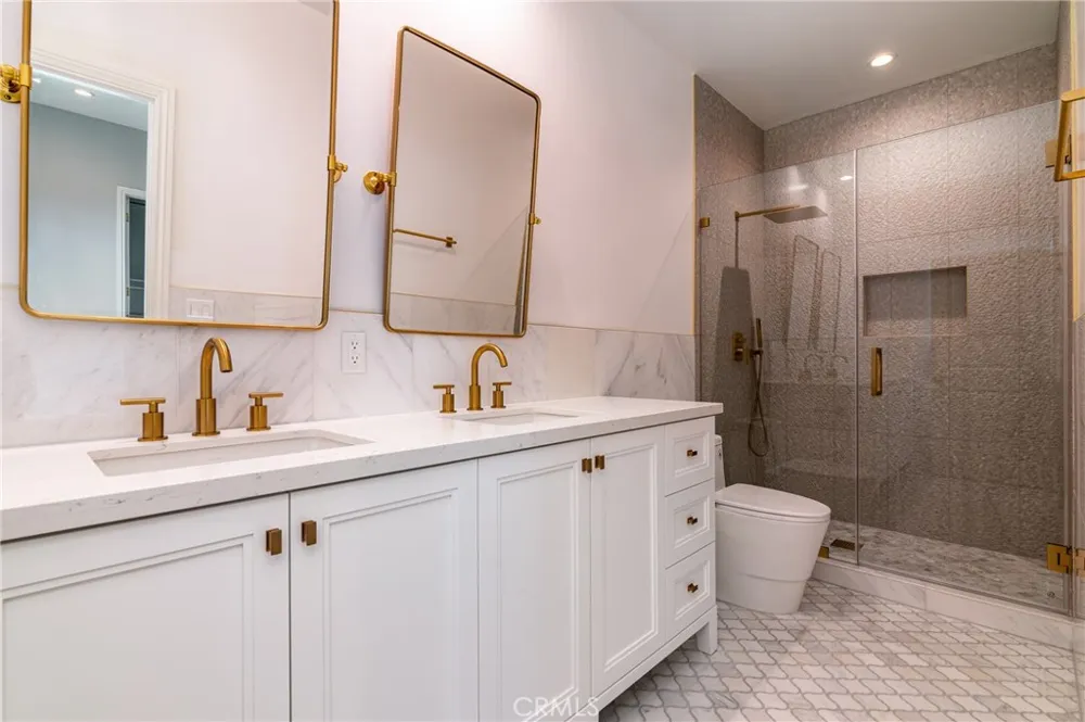 3011 Frances Avenue La Crescenta, CA 91214