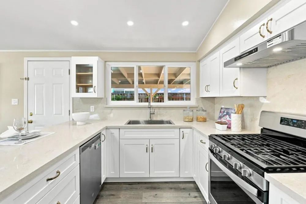 1573 Havana Drive San Jose, CA 95122