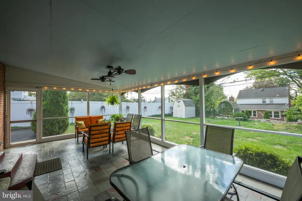 2944 KANES ROAD Willow Grove, PA 19090